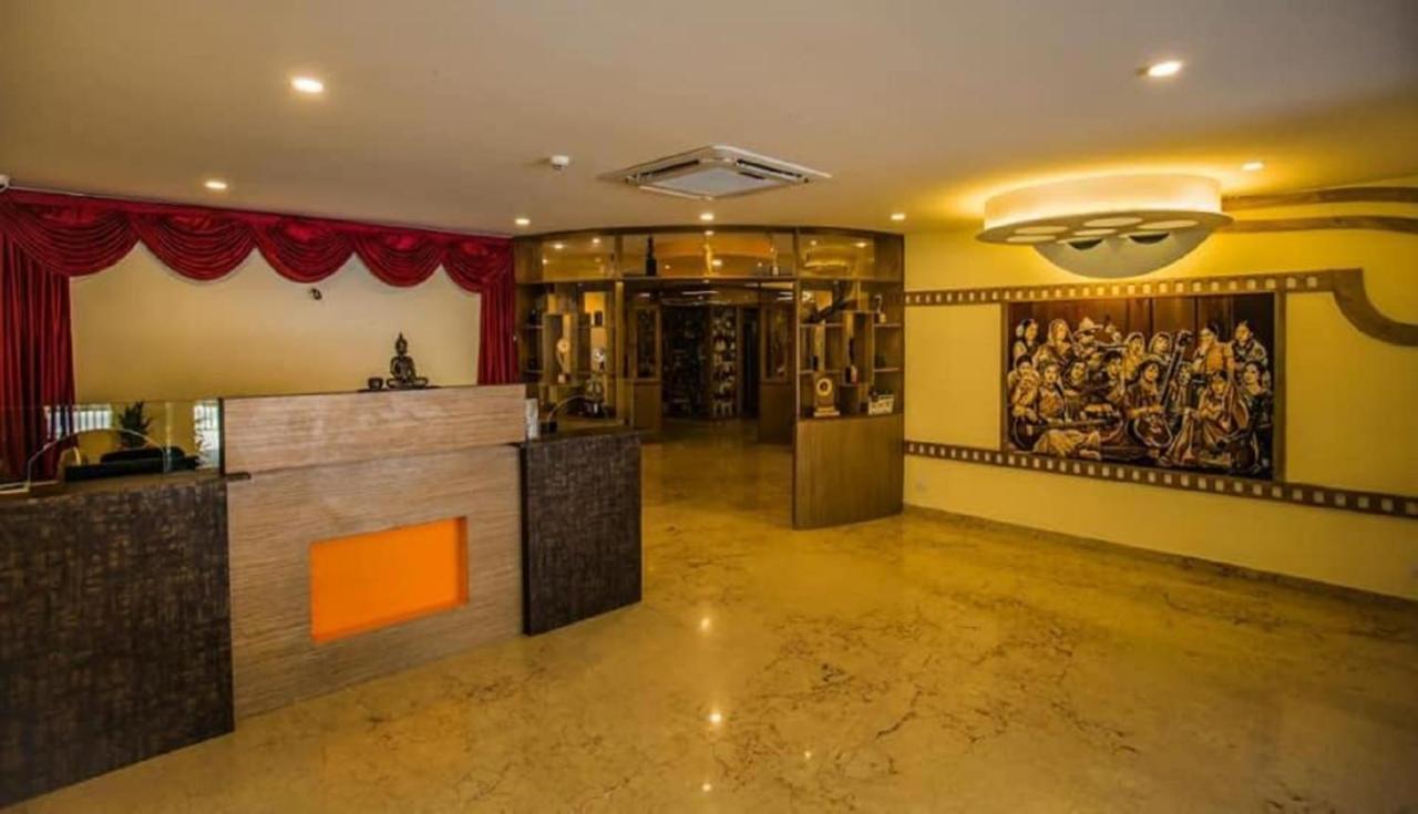 Cinemascope An Apart Hotel Chennai Exterior foto